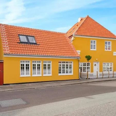 1 Skon Og Lyst Indrettet I Nyaraló *