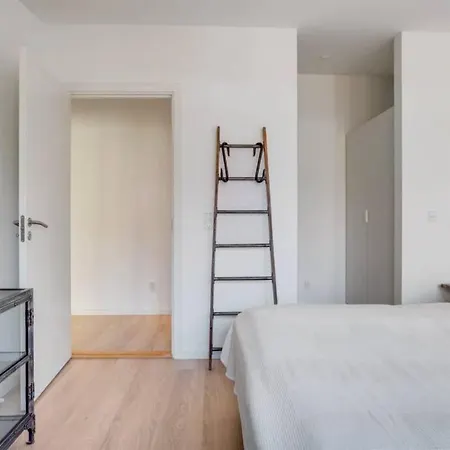 1 Skøn Og Lyst Indrettet I Feriehus